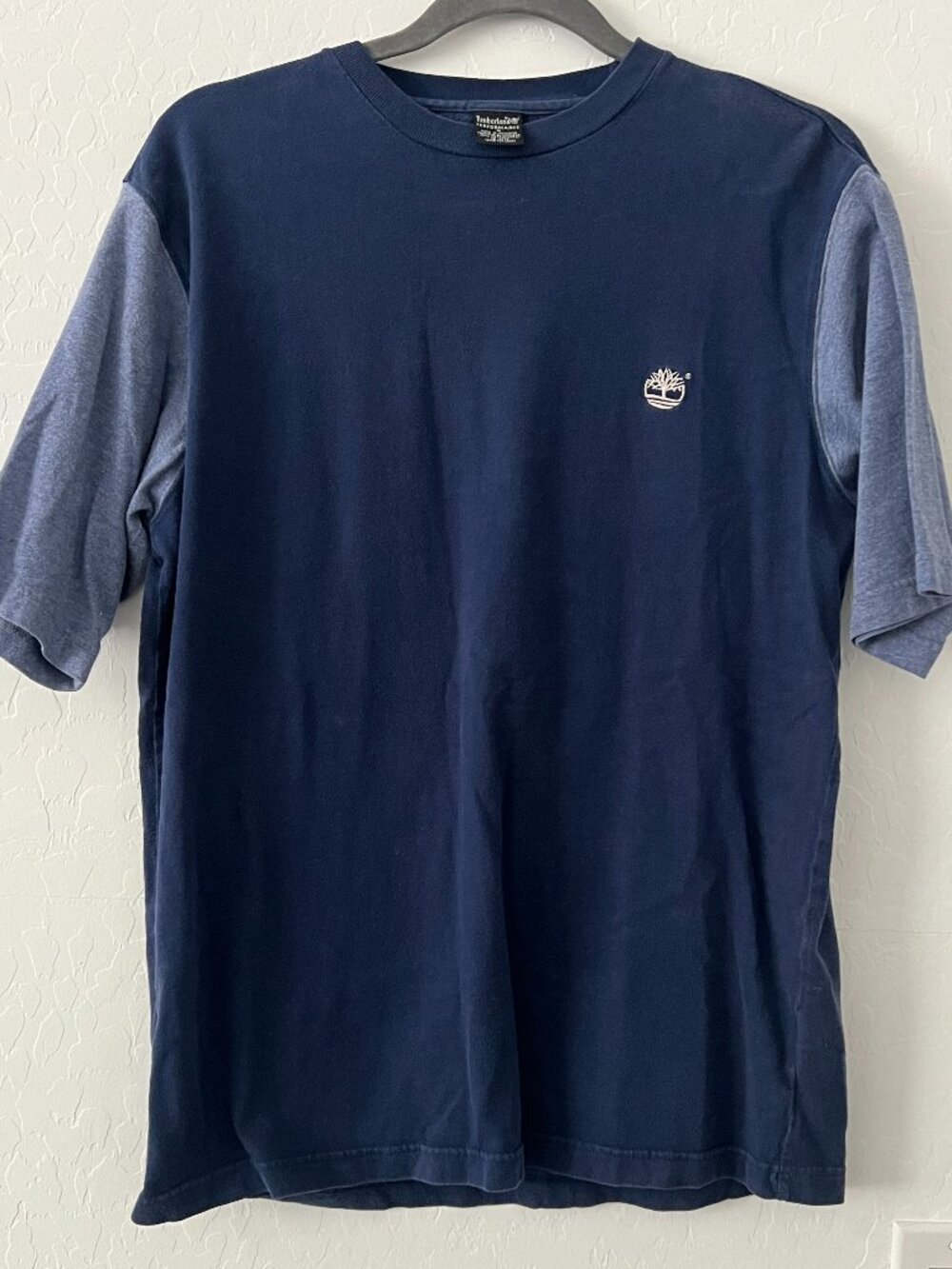 Timberland Performance T-Shirt Men’s Medium Blue Colorblock Short Sleeve Logo Te